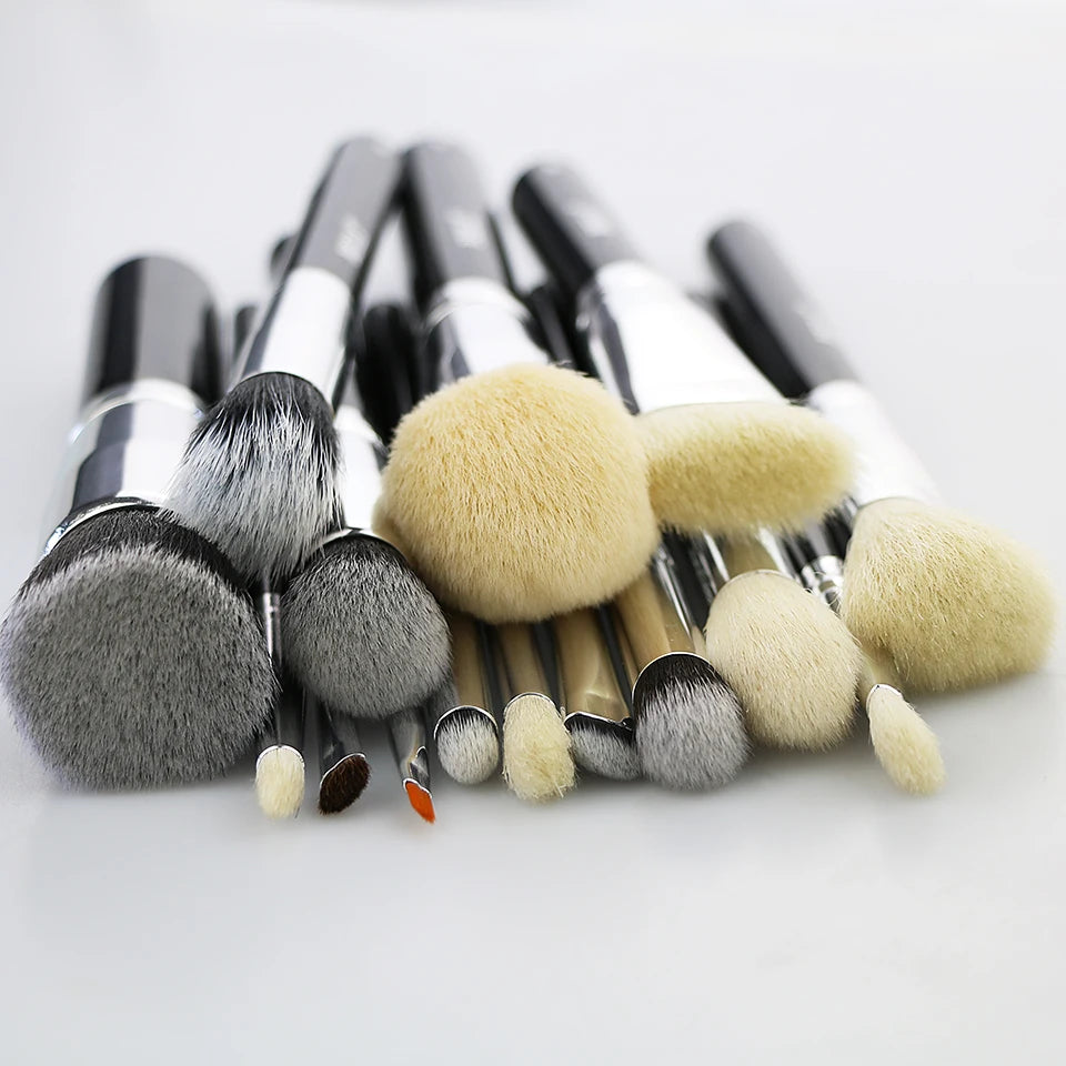 Black Premium Goat Hair Makeup Brush