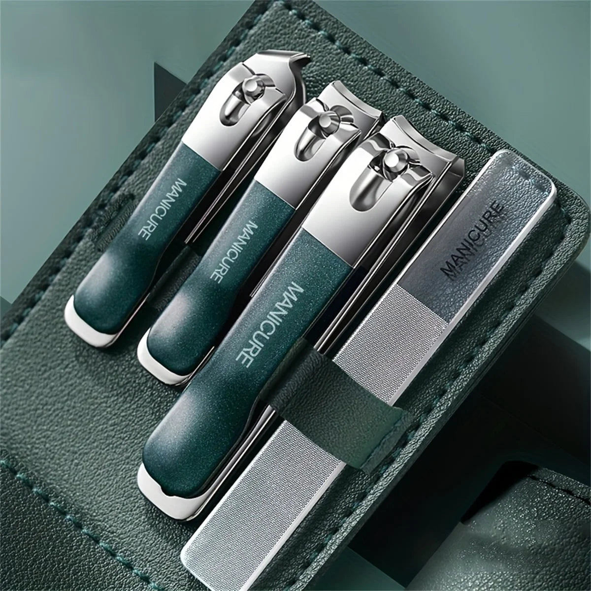 Manicure Set, Fingernails & Toenails Clippers