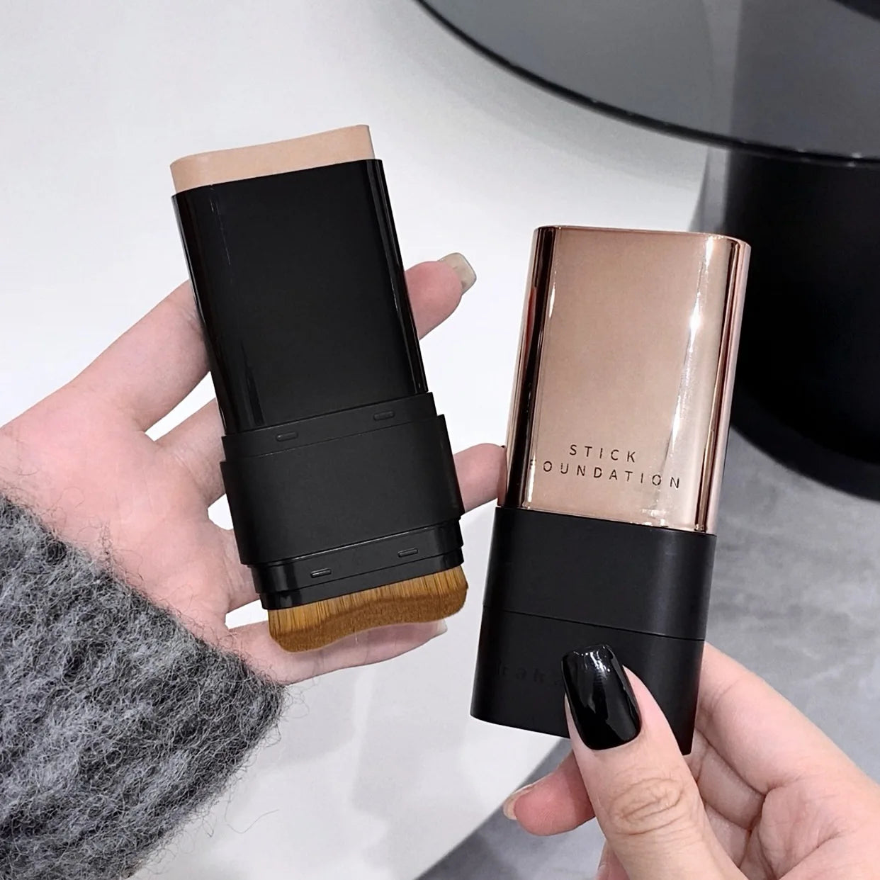 Velvet Moist Light Concealer