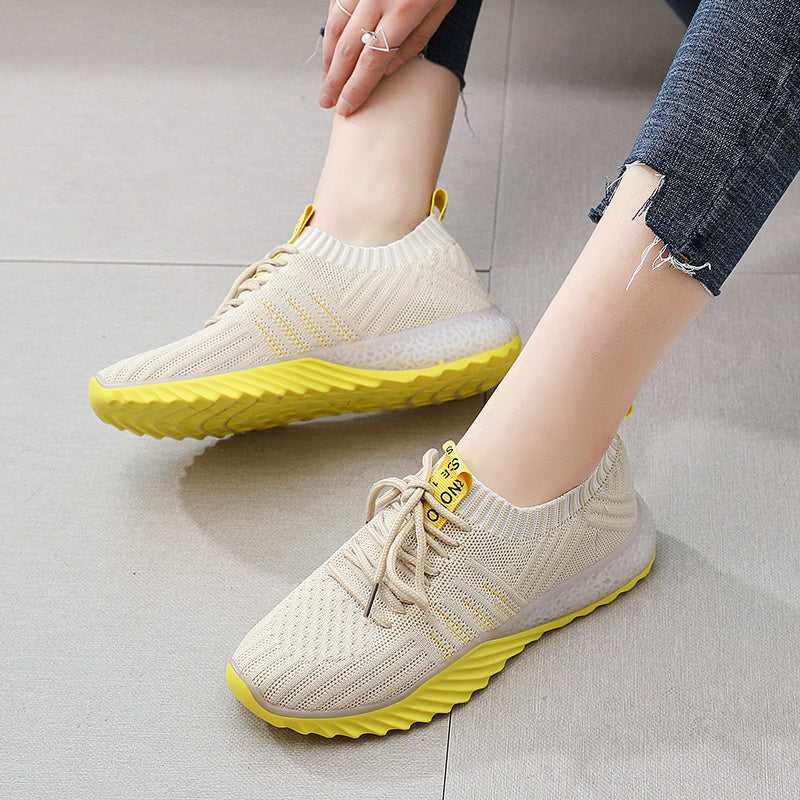Sports shoes