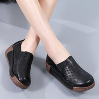 Outdoors Women's Thick Bottom Toe Cap Mother Breathable Hollow Soft Bottom Wedge Hole Shoes