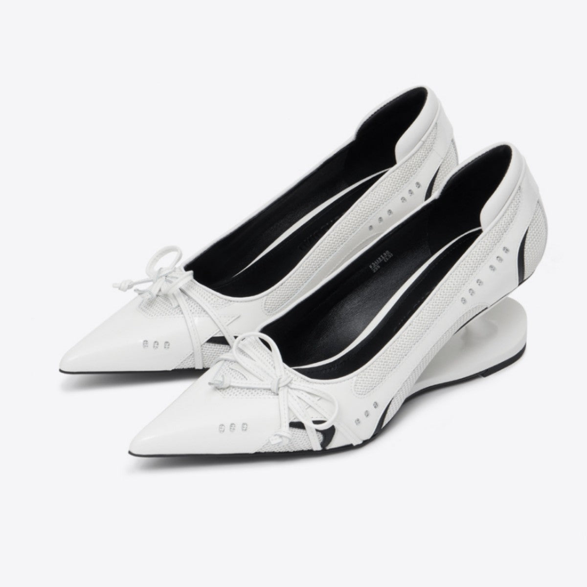 Retro Racing Shoes Suspension Profiled Heel Pointed Low-cut High Heels