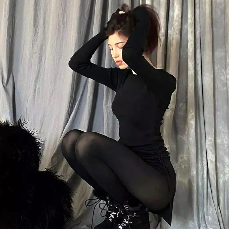 Oshfall Autumn new long sleeved pleated side opening buttocks sexy French dress for European and American women