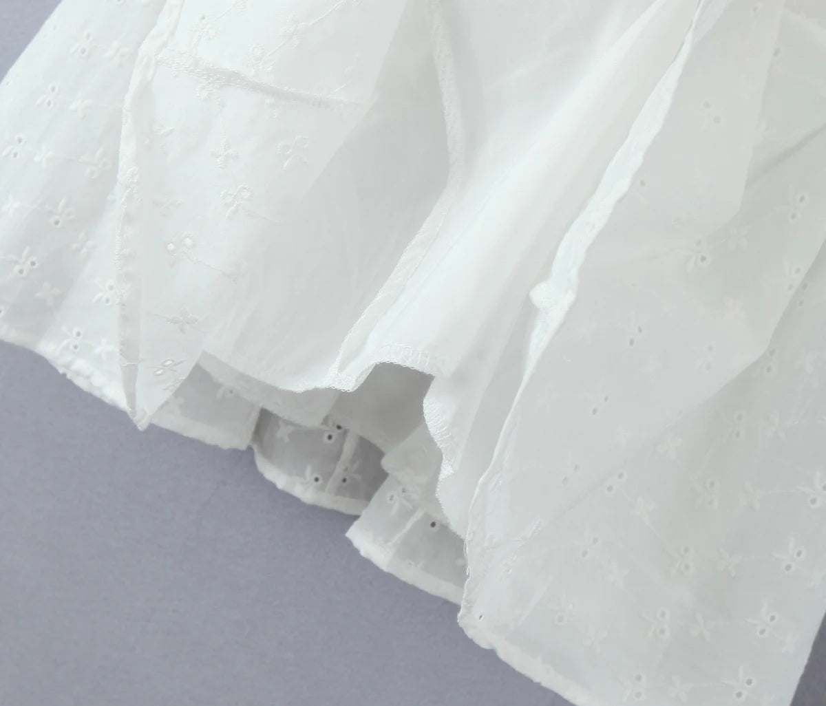 Sexy White Embroidery Flower Roll up Collar Off Shoulder Low Waist Ruched Pleated Swing Mini Dress Women Sexy Summer Robe Party