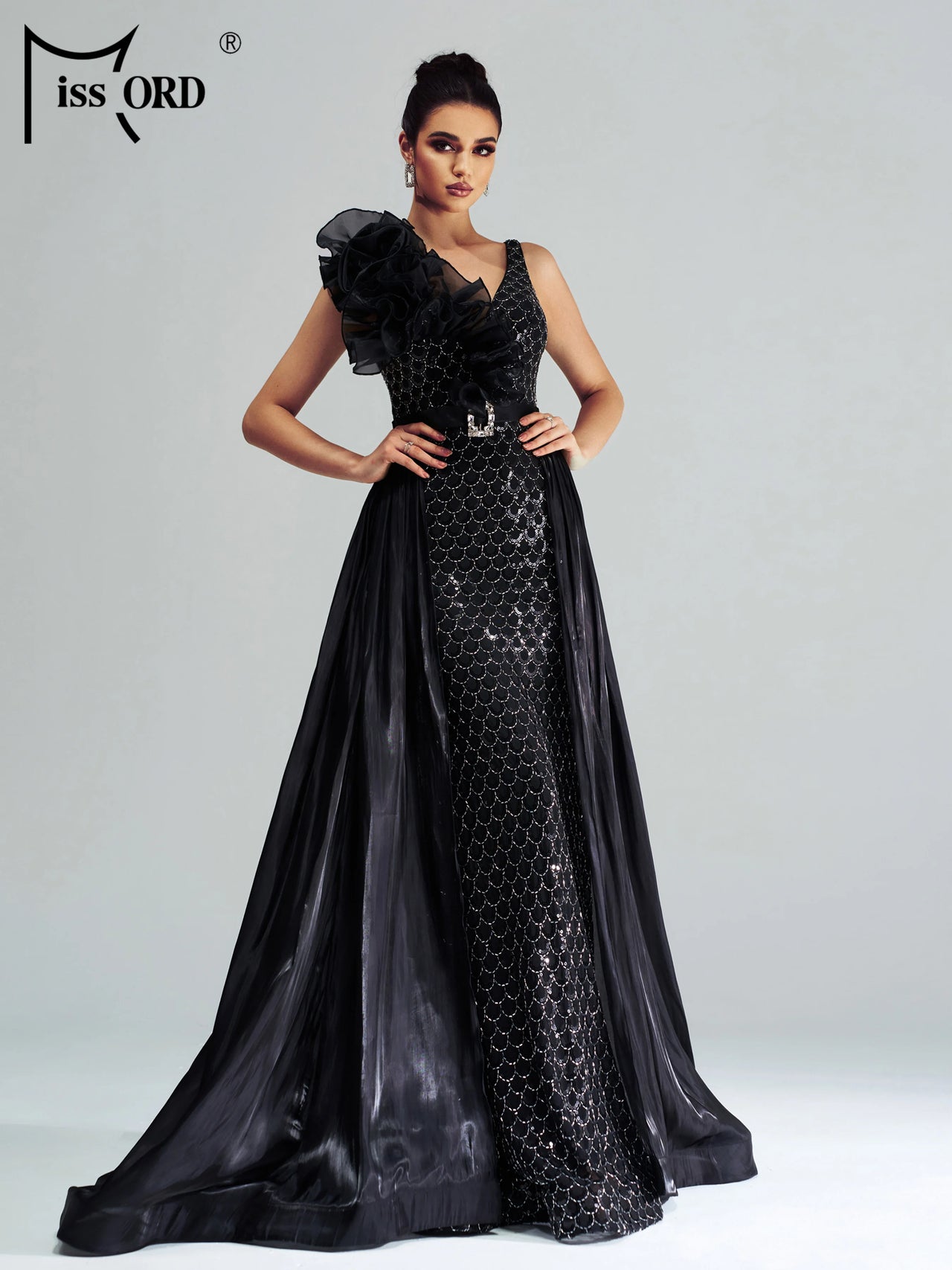 Se6982cf71ba64d8fbf37441d9c64c488L