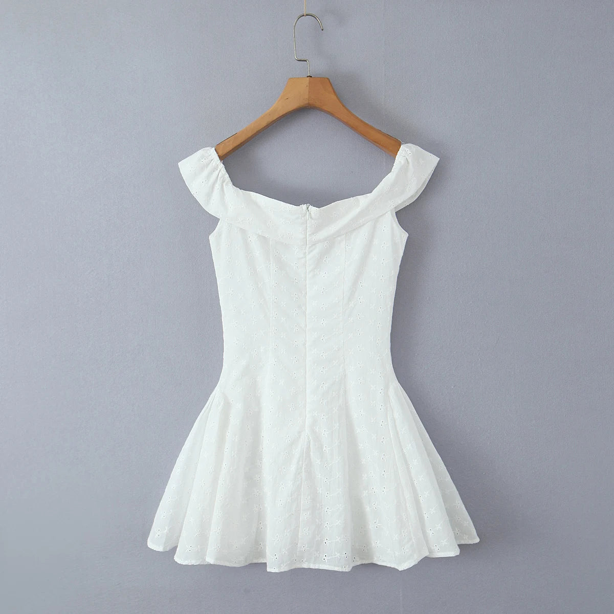 Sexy White Embroidery Flower Roll up Collar Off Shoulder Low Waist Ruched Pleated Swing Mini Dress Women Sexy Summer Robe Party